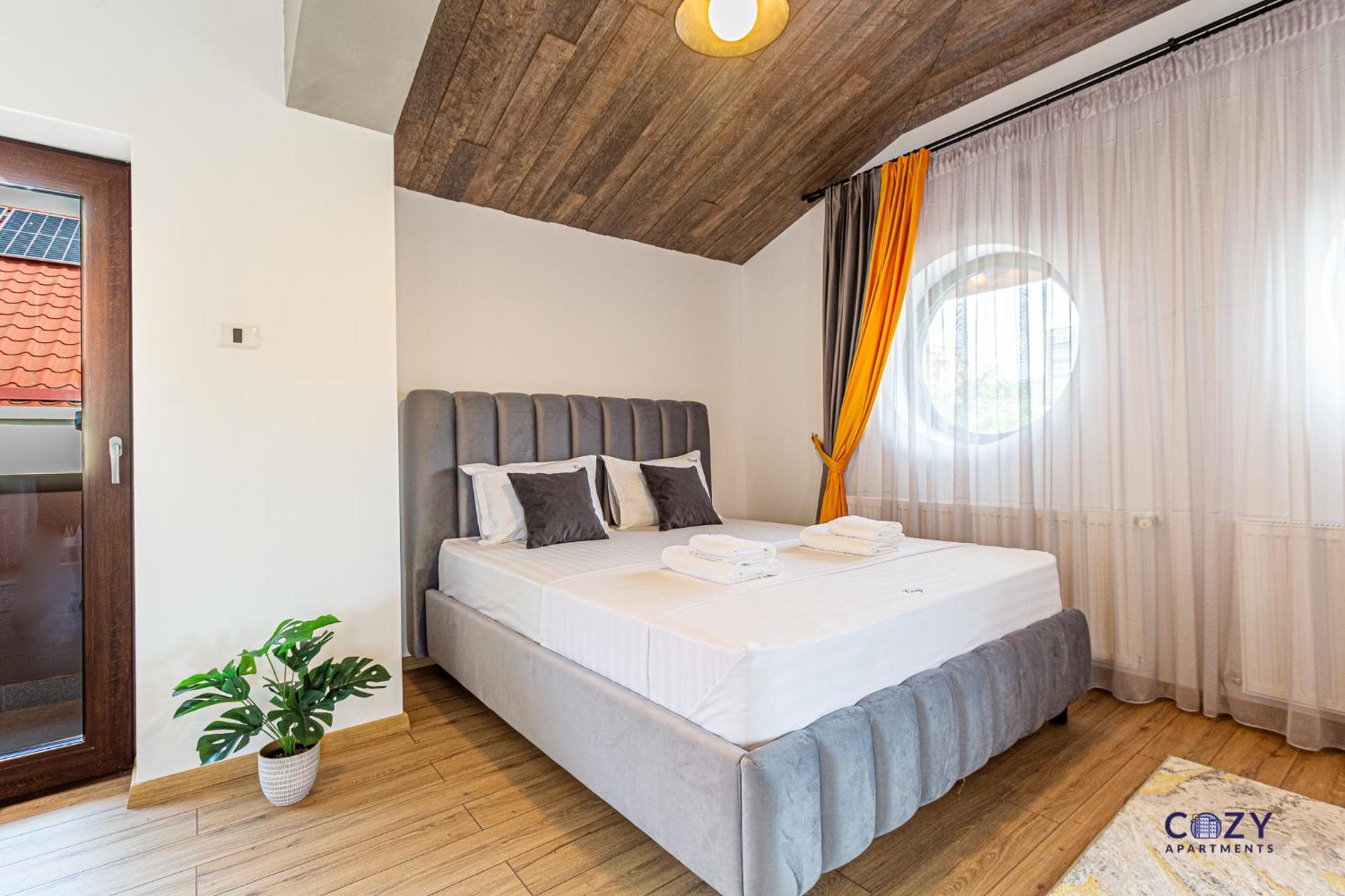 Cozy Brand New Boutique Aparthotel Braşov Extérieur photo