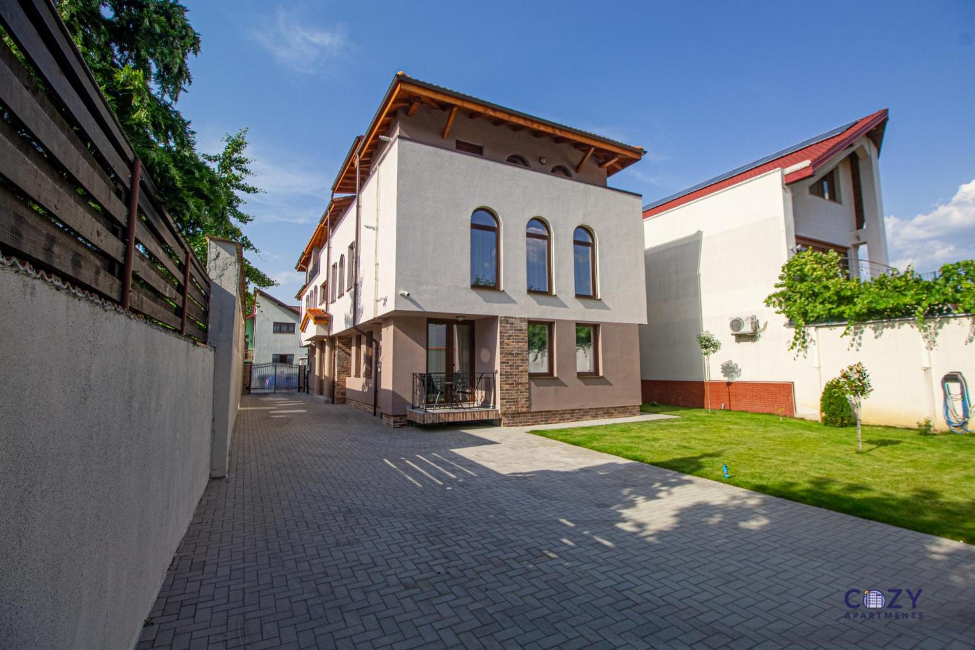 Cozy Brand New Boutique Aparthotel Braşov Extérieur photo