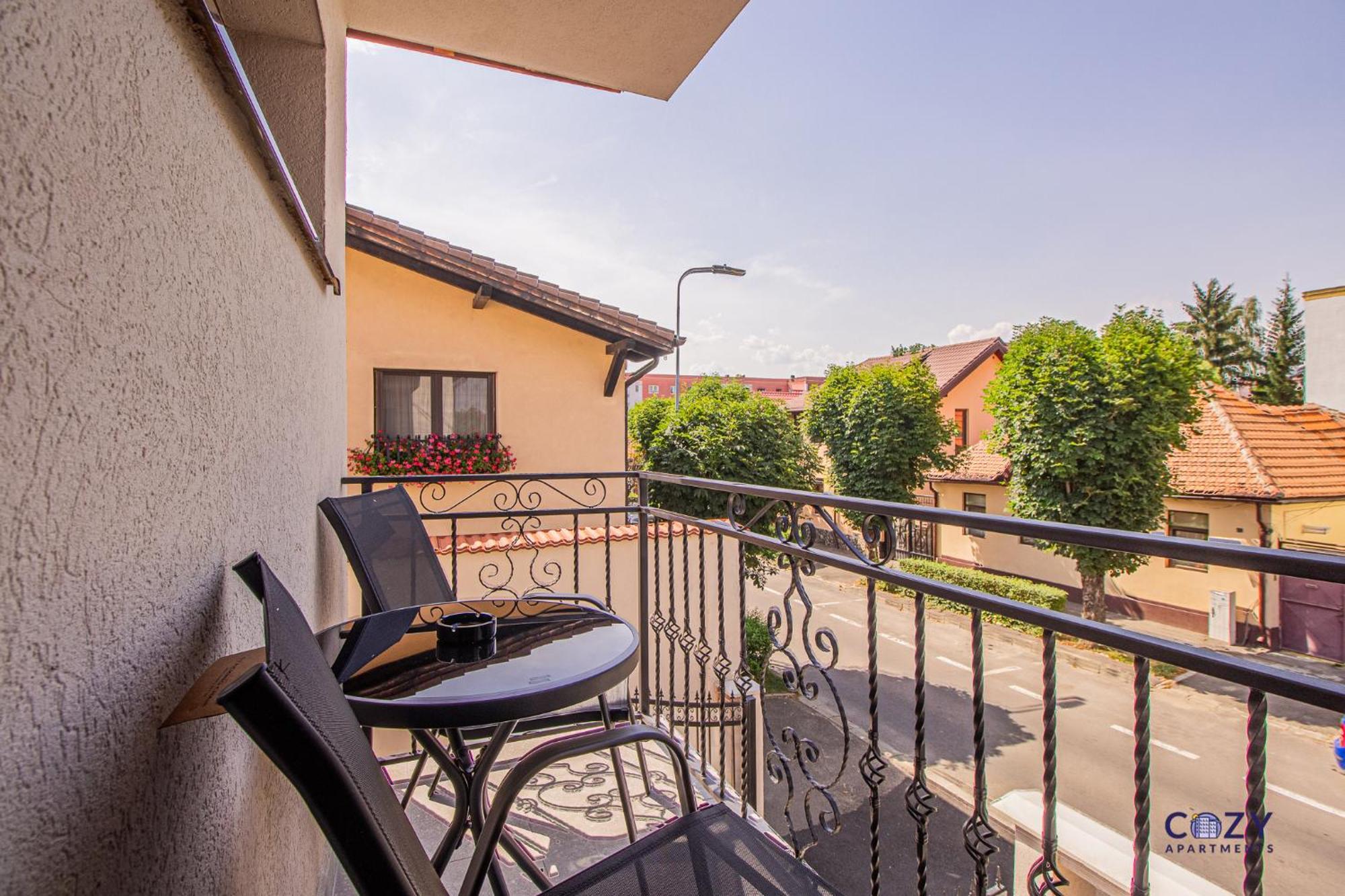 Cozy Brand New Boutique Aparthotel Braşov Extérieur photo