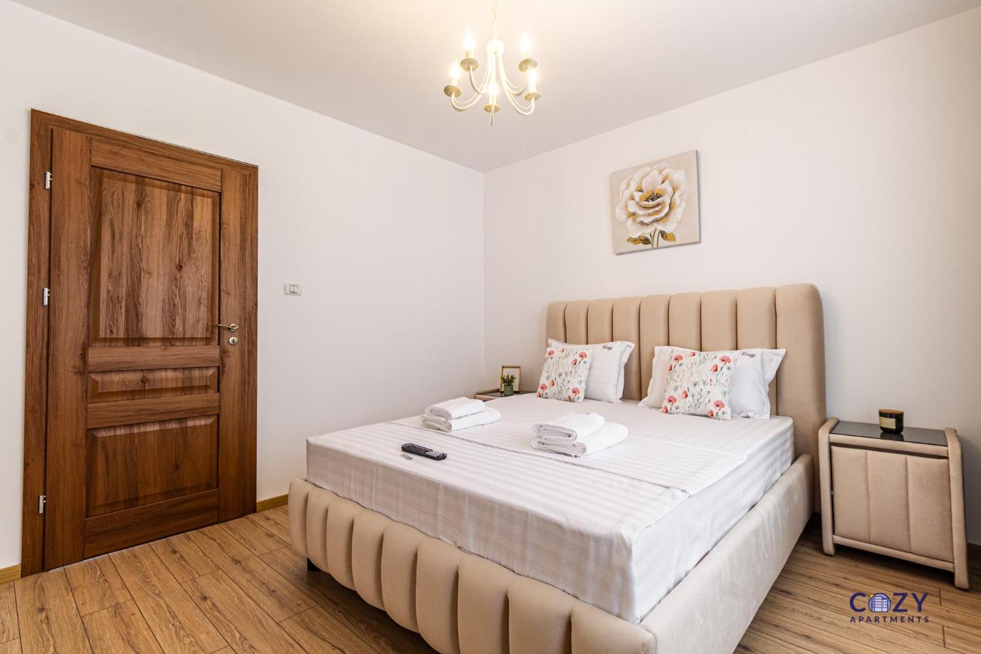 Cozy Brand New Boutique Aparthotel Braşov Extérieur photo
