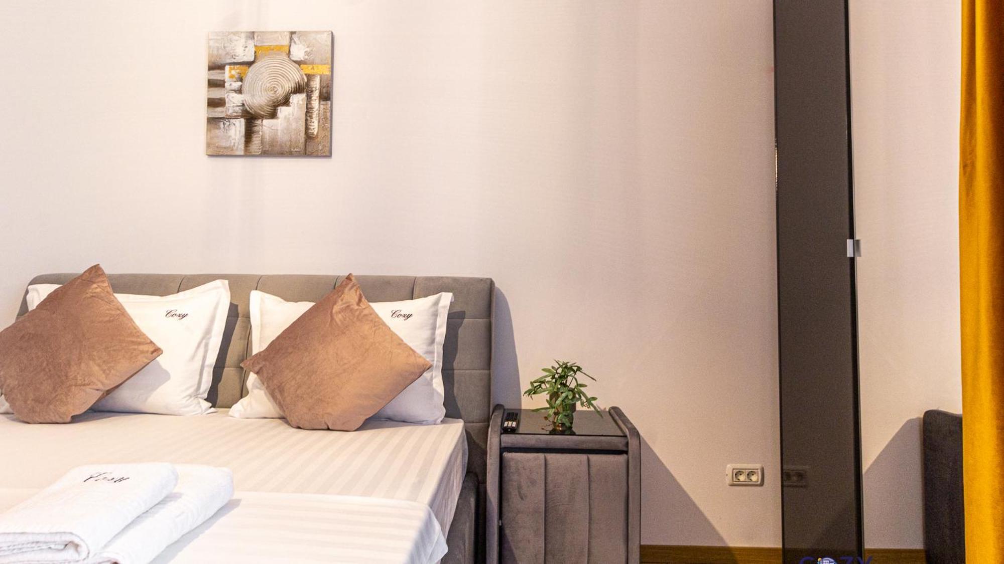 Cozy Brand New Boutique Aparthotel Braşov Extérieur photo