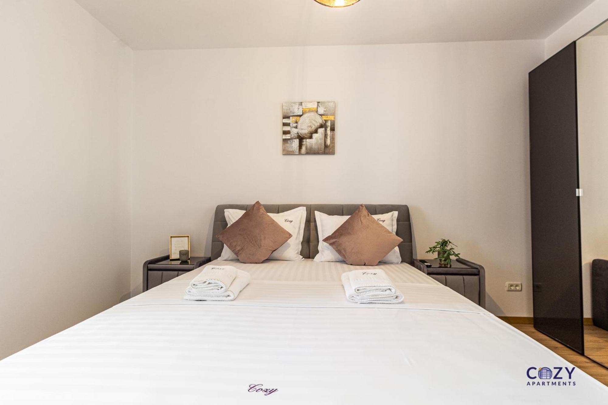 Cozy Brand New Boutique Aparthotel Braşov Extérieur photo