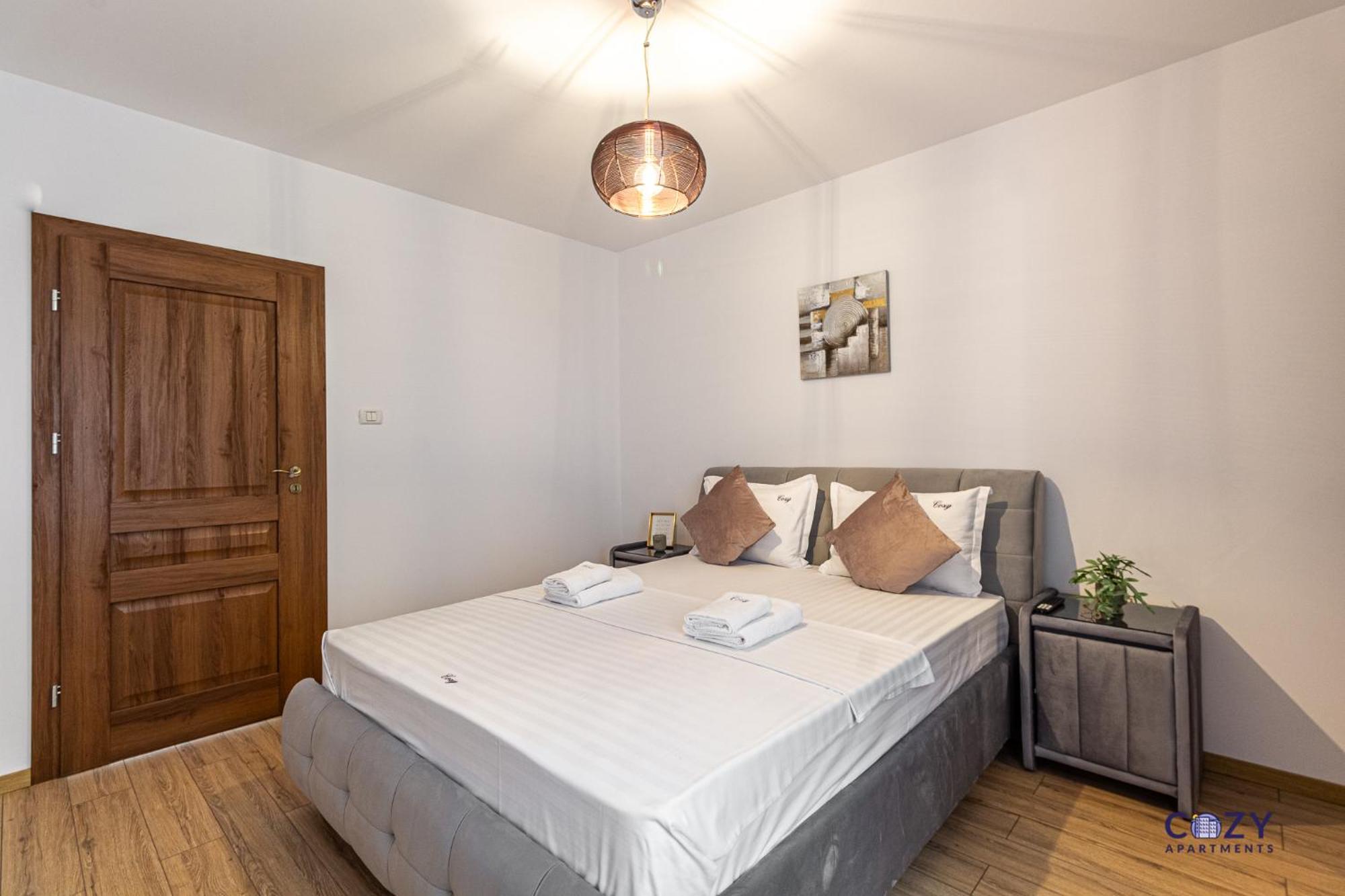 Cozy Brand New Boutique Aparthotel Braşov Extérieur photo